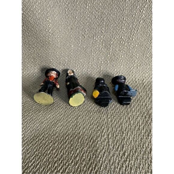 Vintage Cast Iron Amish Family Figurine Set of 4 Mini Shelf Sitters and Figures - Picture 6 of 10